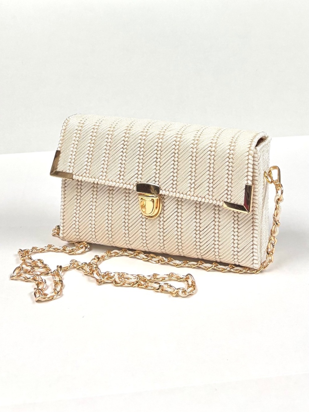 Hand Woven Elegant Cream Purse/Bag
